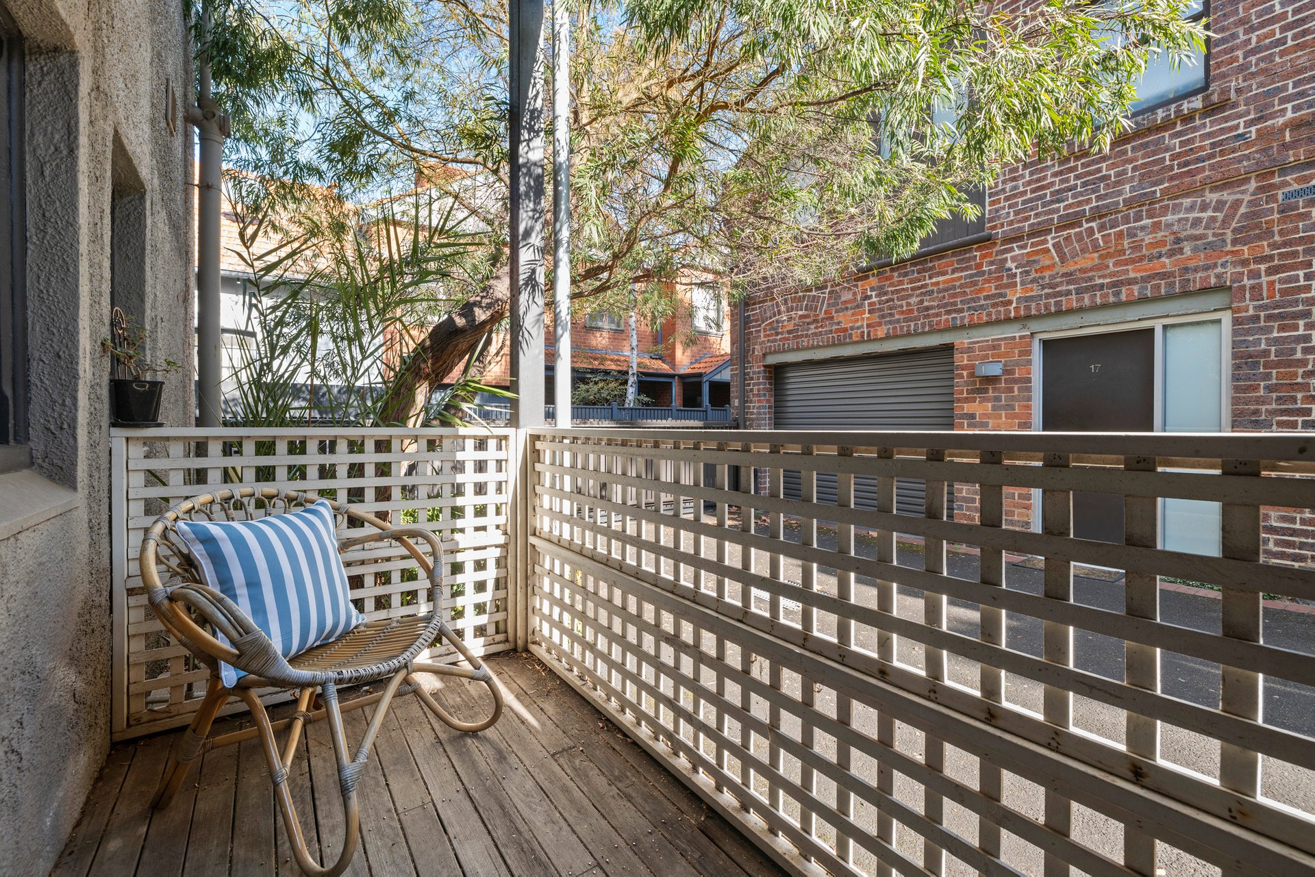 Property Gallery Thumbnail 9