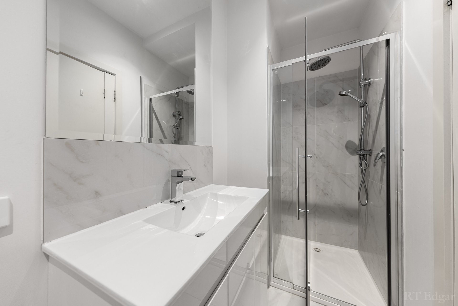 Property Gallery Thumbnail 9