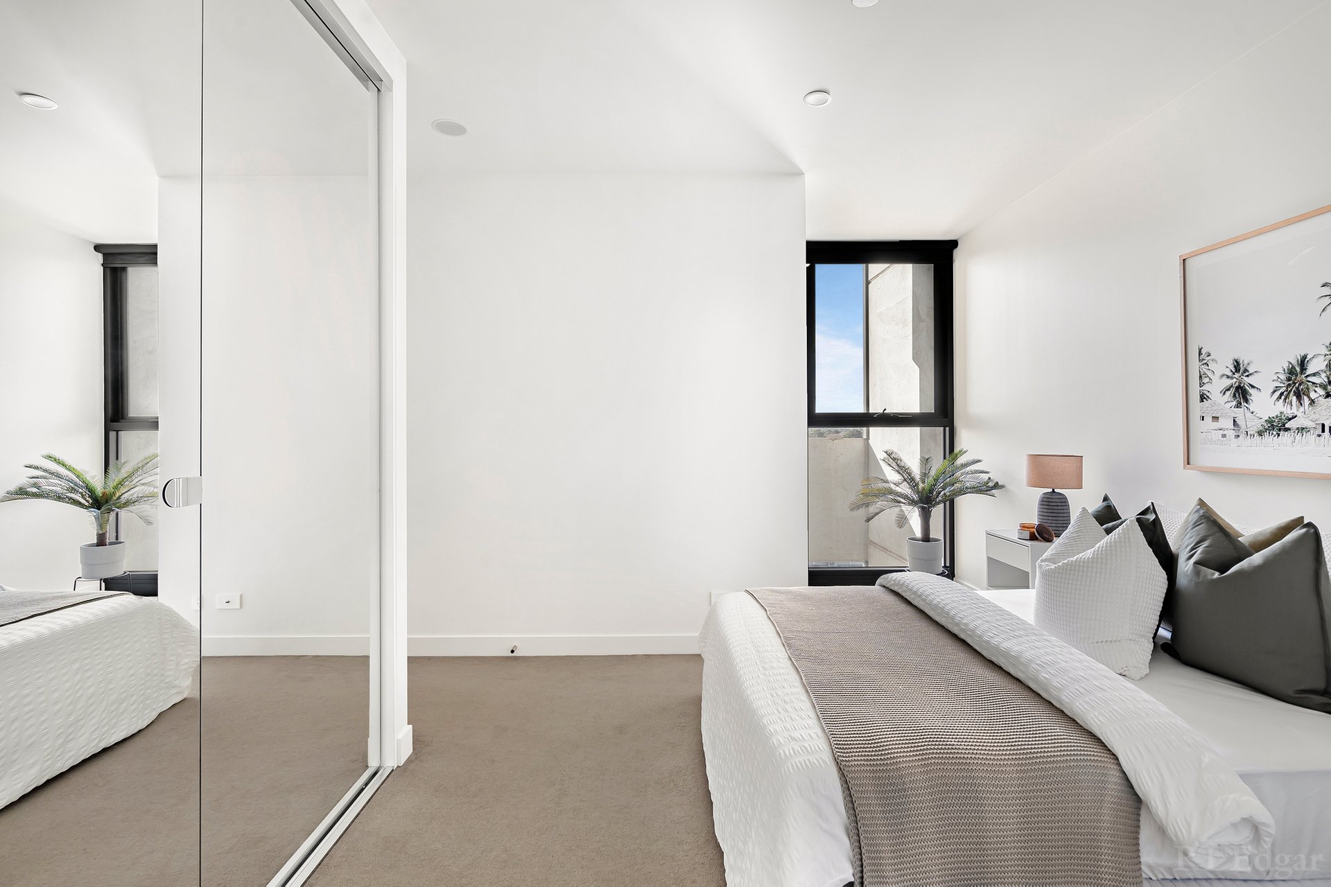 Property Gallery Thumbnail 7