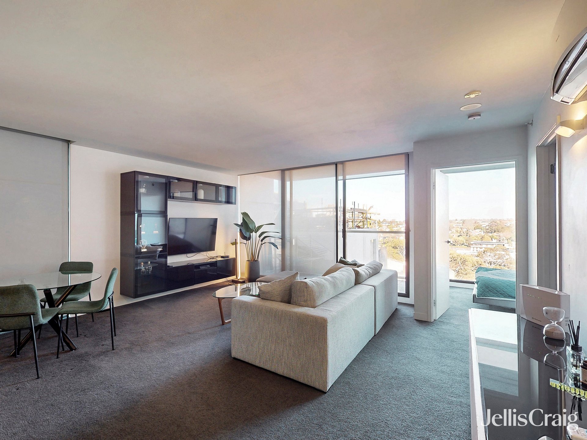 710/377 Burwood Road, Hawthorn image 4