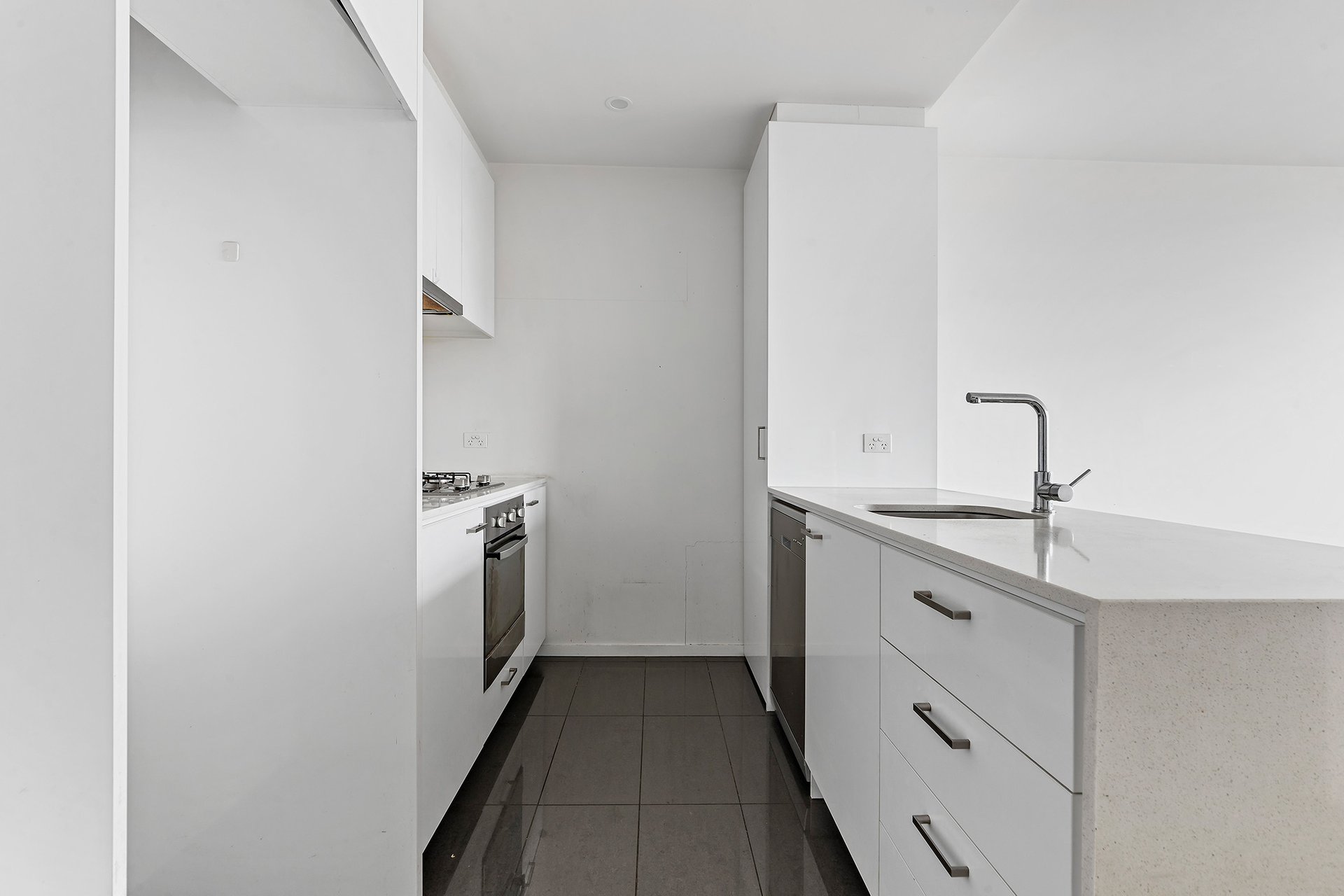 Property Gallery Thumbnail 4