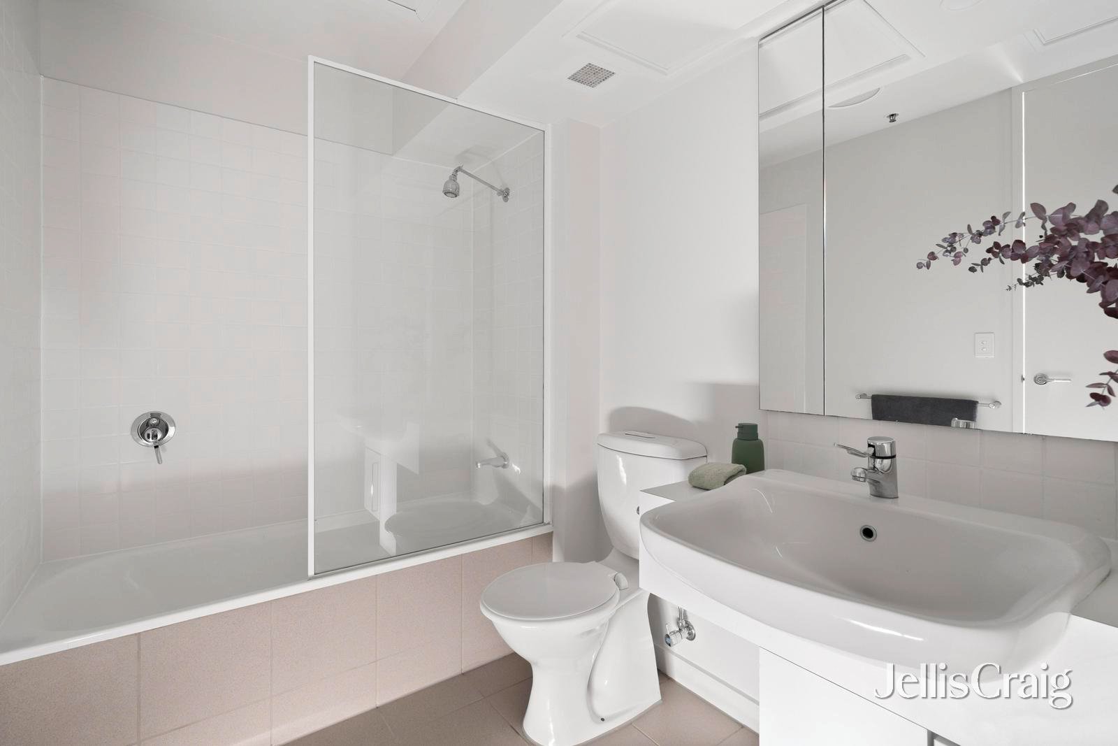 710/582 St Kilda Road, Melbourne image 17