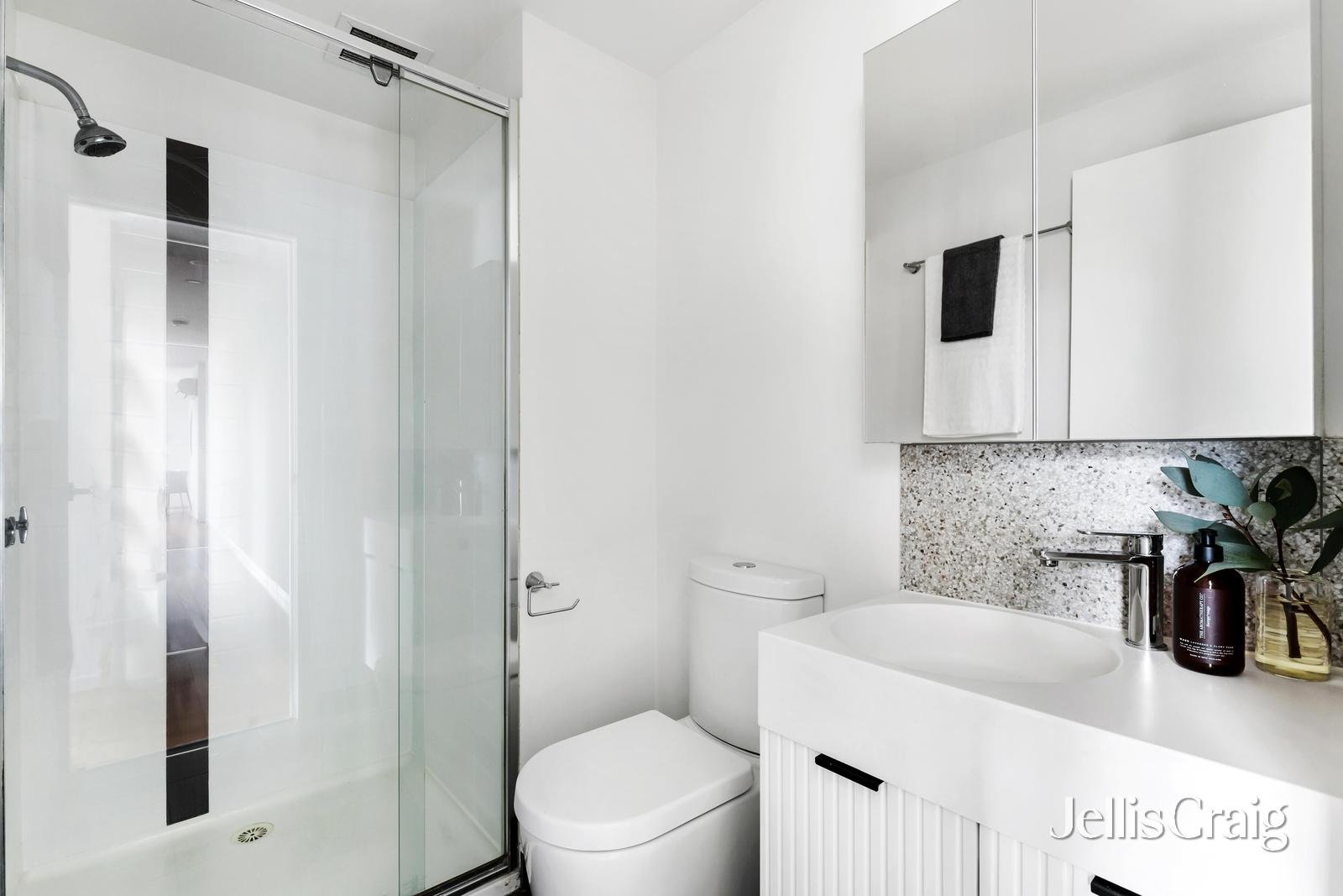 7/107 Riversdale Road, Hawthorn image 6
