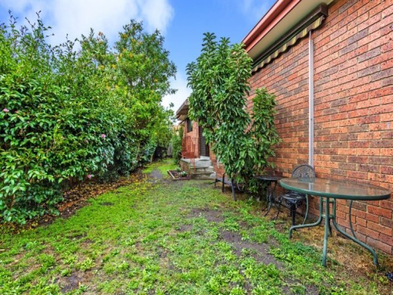 7/11 Windsor Street, Burwood East image 8
