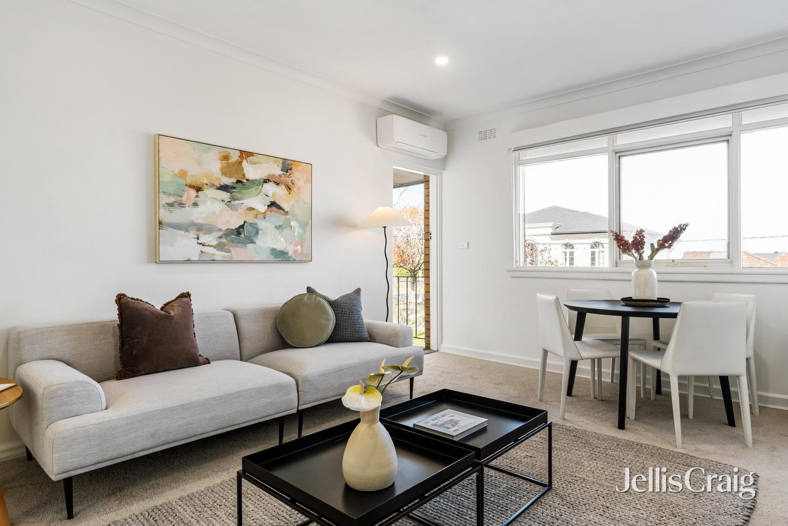 7/11 Yonga Road, Balwyn image 2