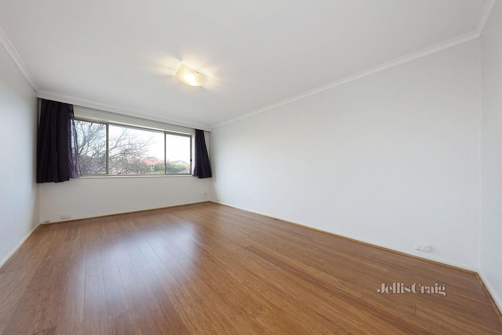 7/12 Brentwood Street, Bentleigh image 2