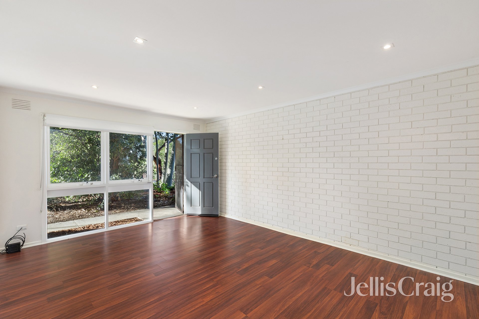 7/12 Parkview Avenue, Greensborough image 5