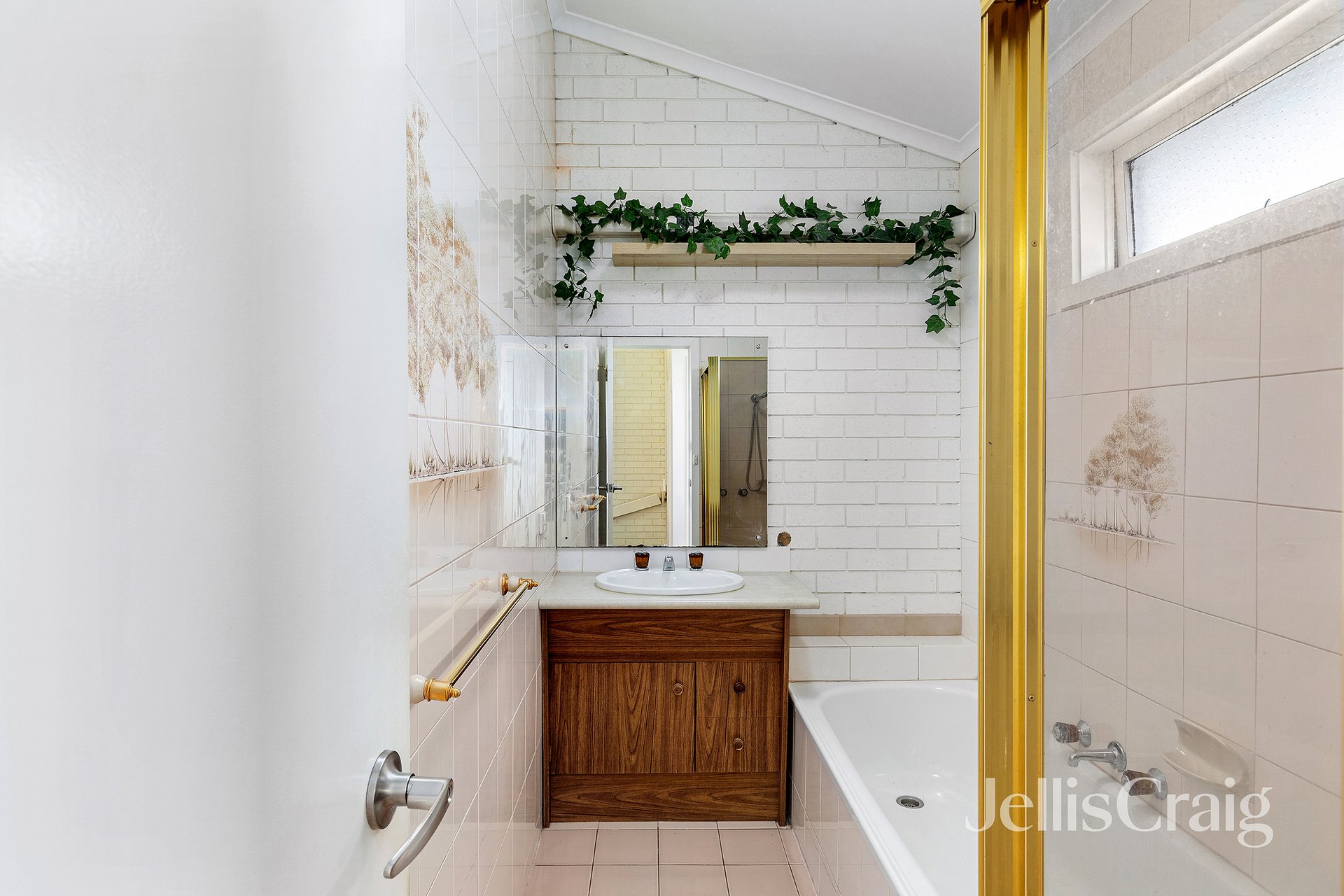 7/12 Parkview Avenue, Greensborough image 9