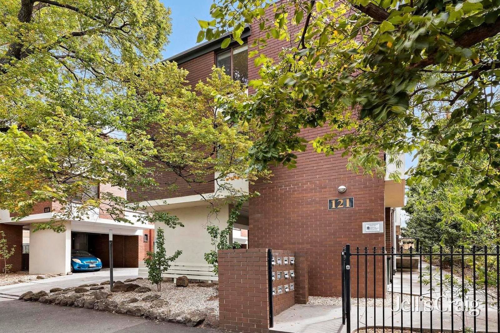 7/121 Wellington Street, Flemington image 9