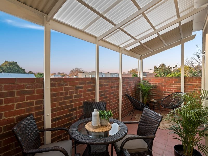 Property Gallery Thumbnail 6