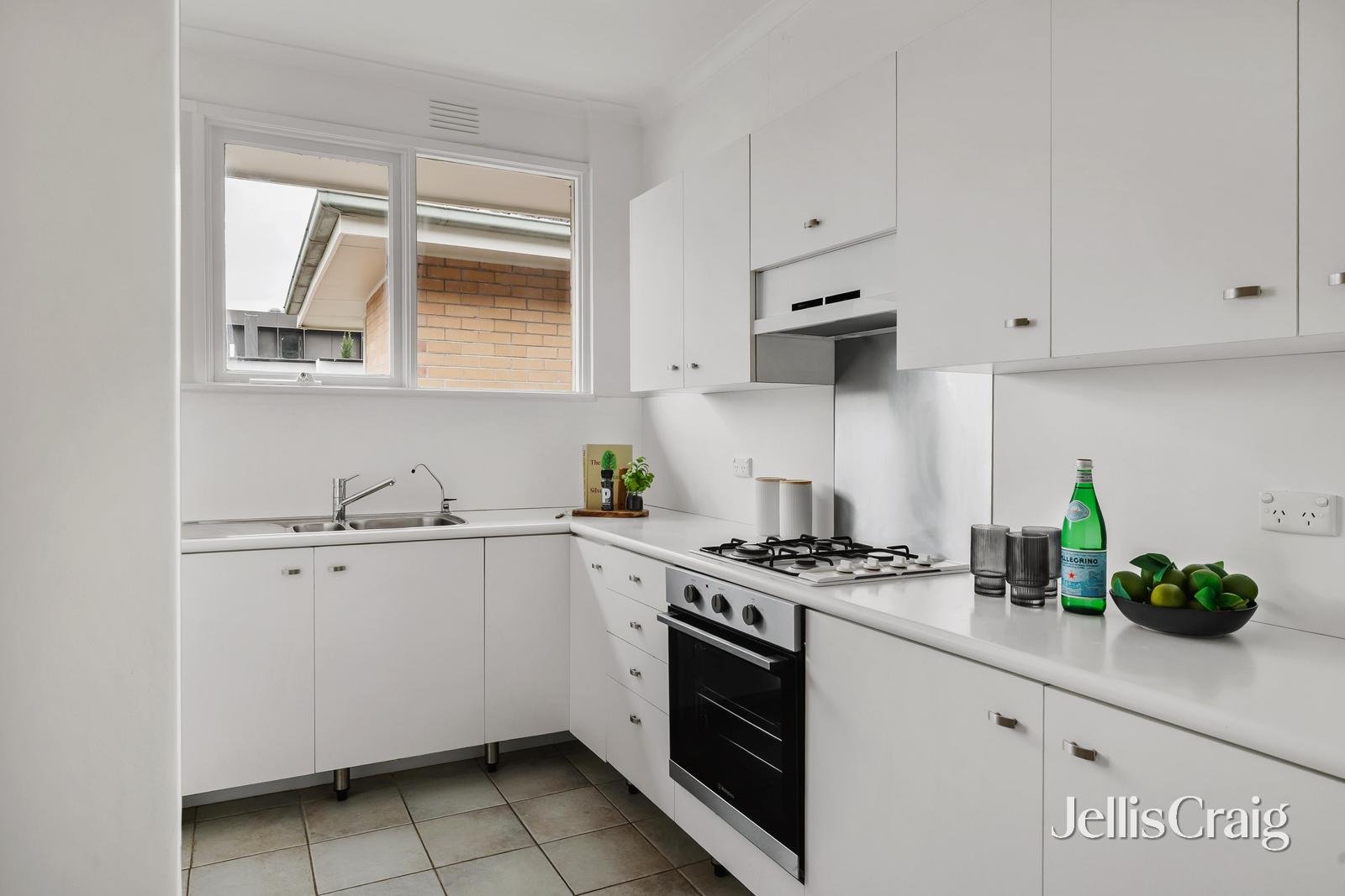 7/1279 High Street, Malvern image 4