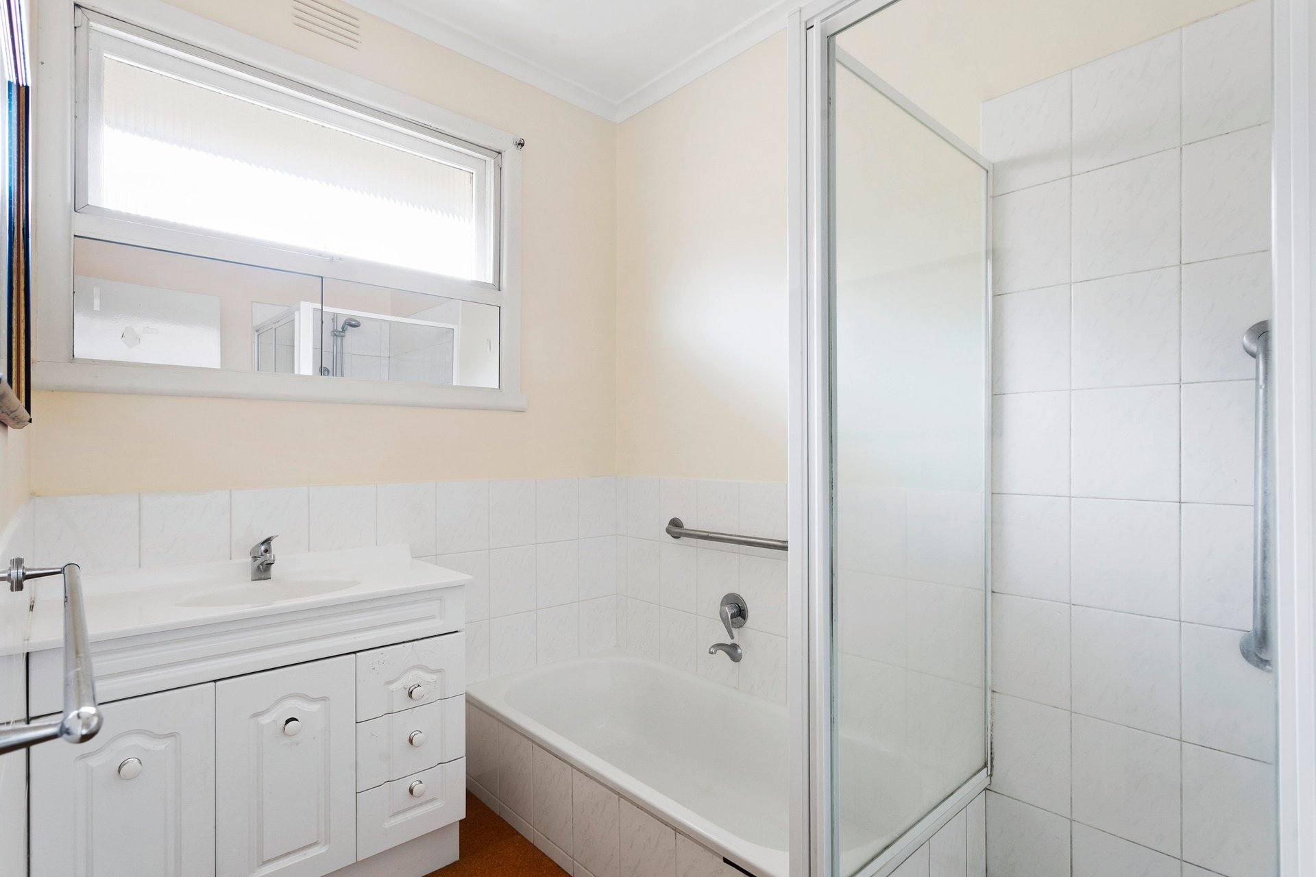 Property Gallery Thumbnail 8