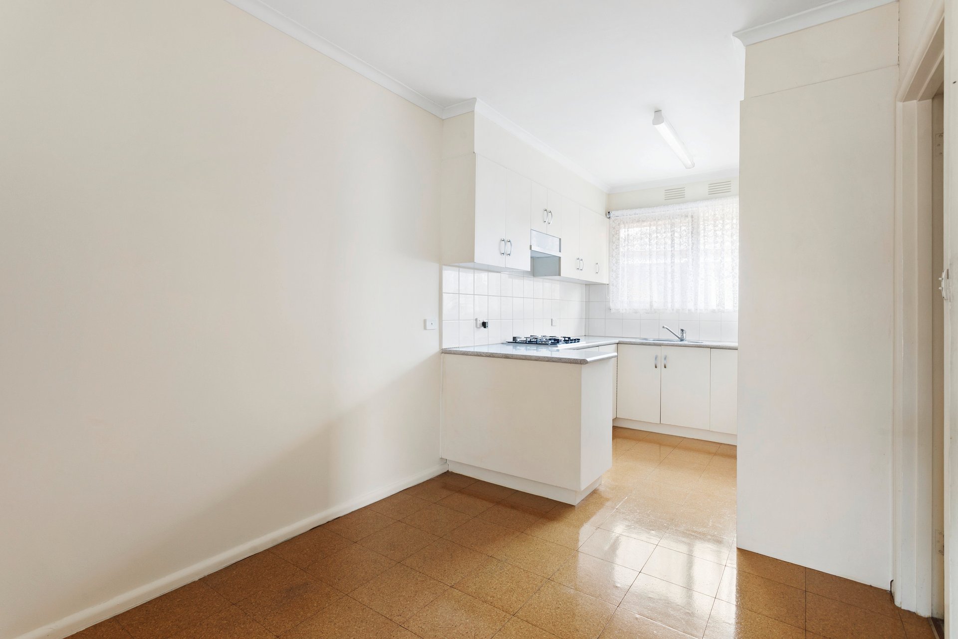 Property Gallery Thumbnail 4
