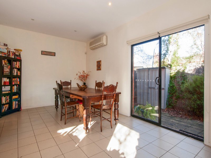 7/13 Blackwood Street, Yarraville image 4