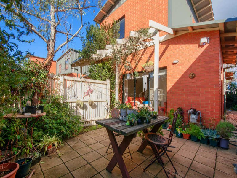 7/13 Blackwood Street, Yarraville image 7