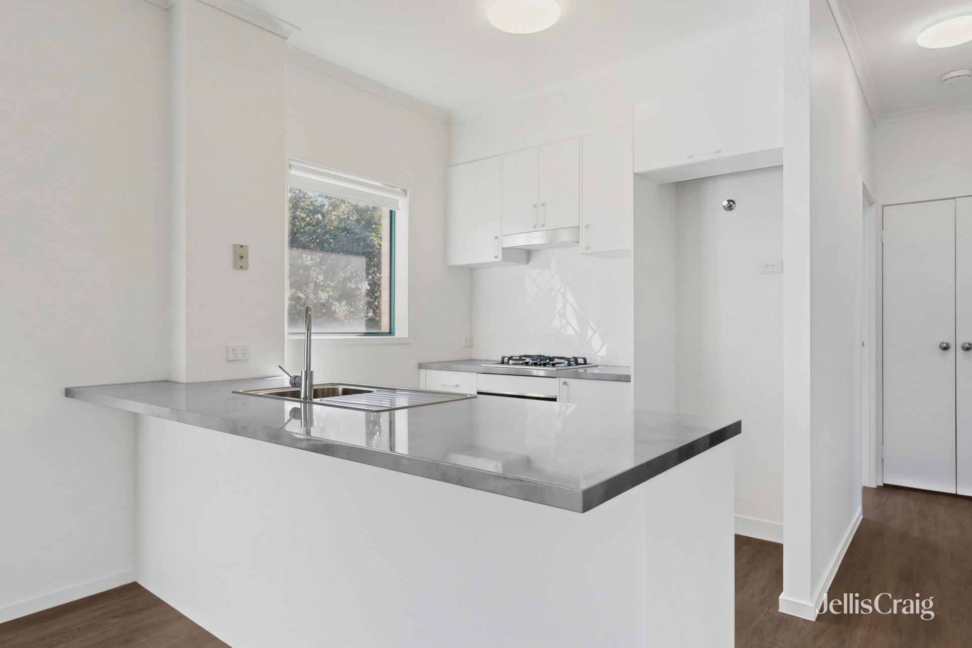 7/13 Hope Court, Kew image 4
