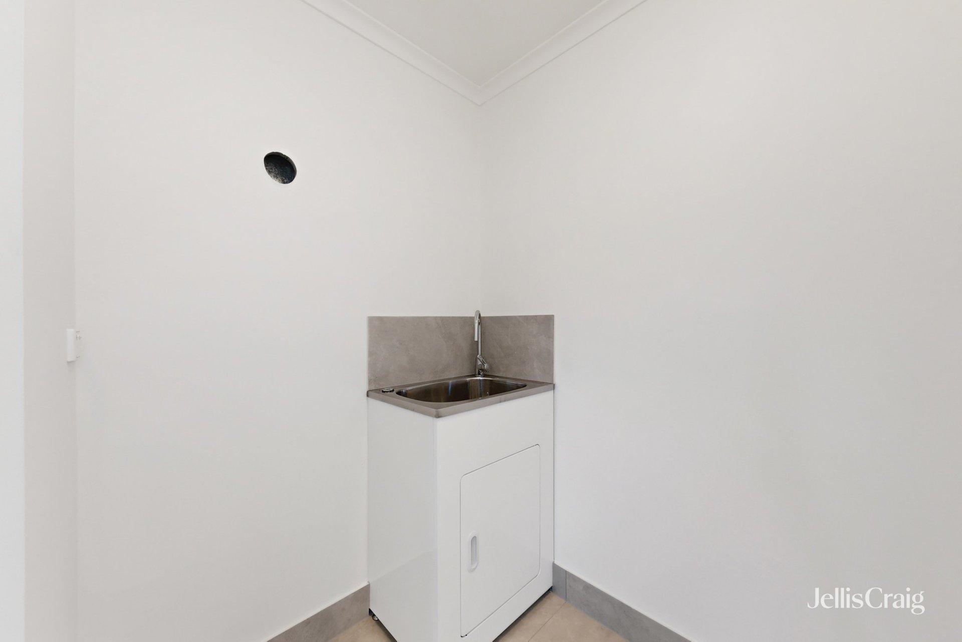 7/13 Hope Court, Kew image 8