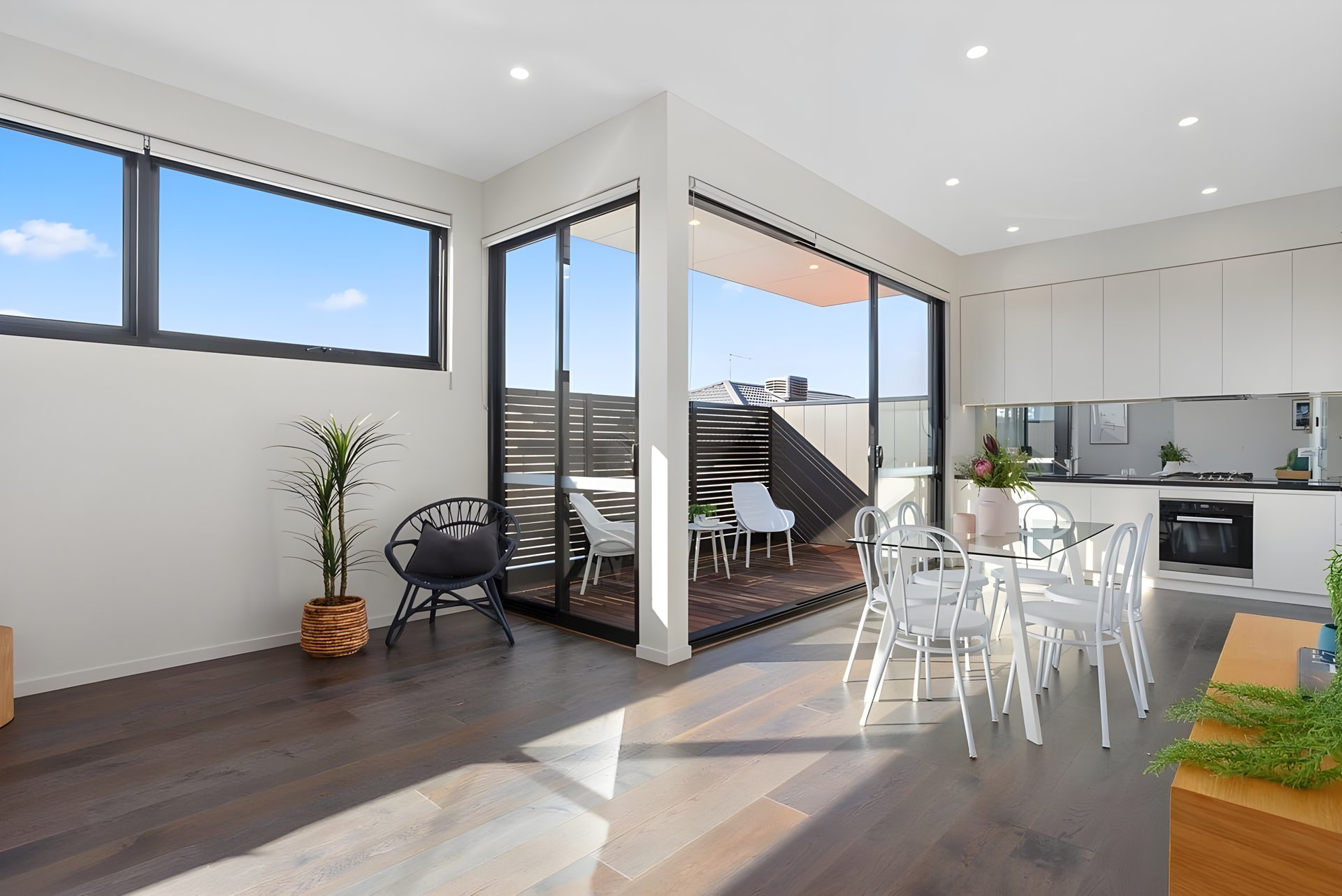 7/13 Schofield Street, Essendon image 4