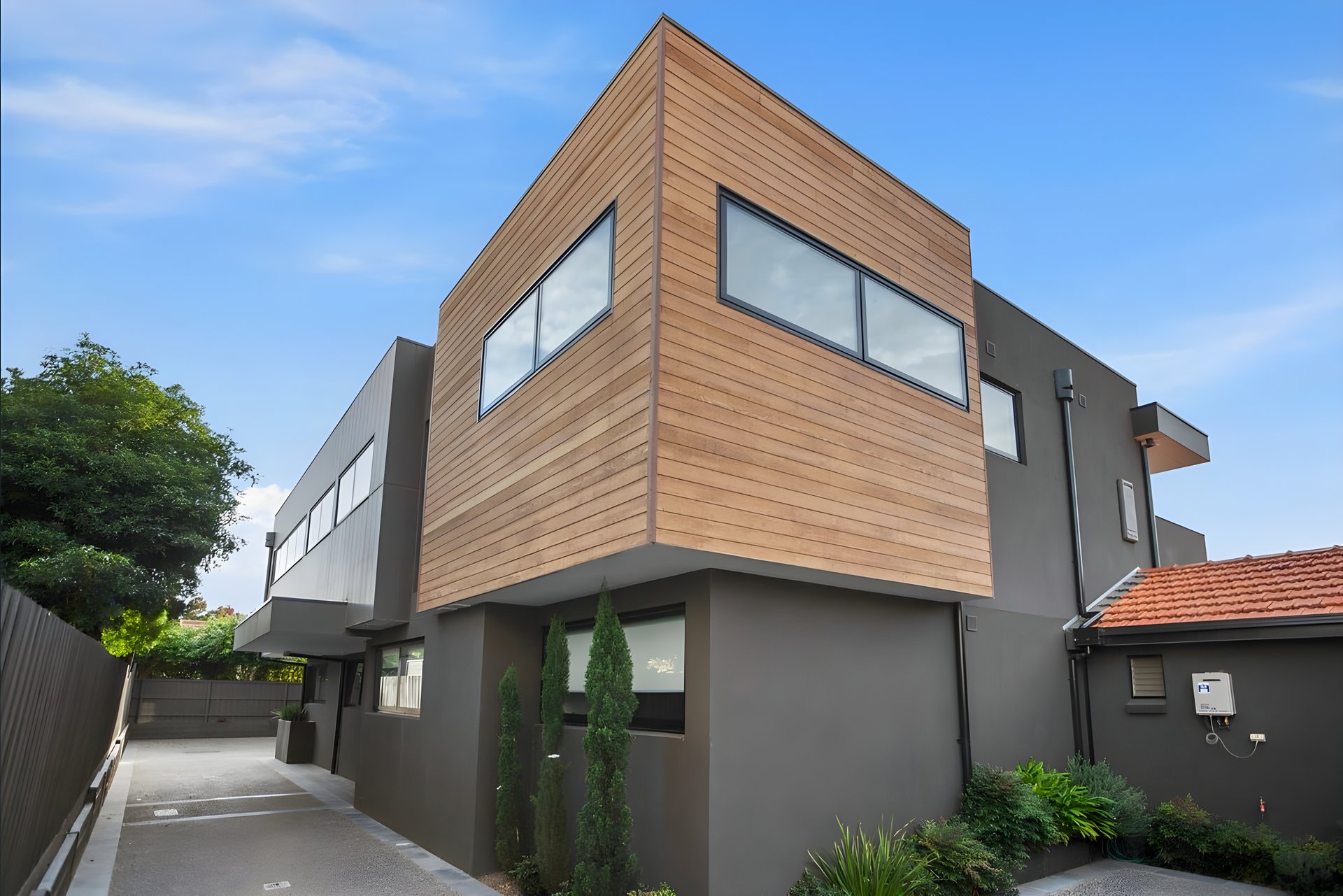 7/13 Schofield Street, Essendon image 1