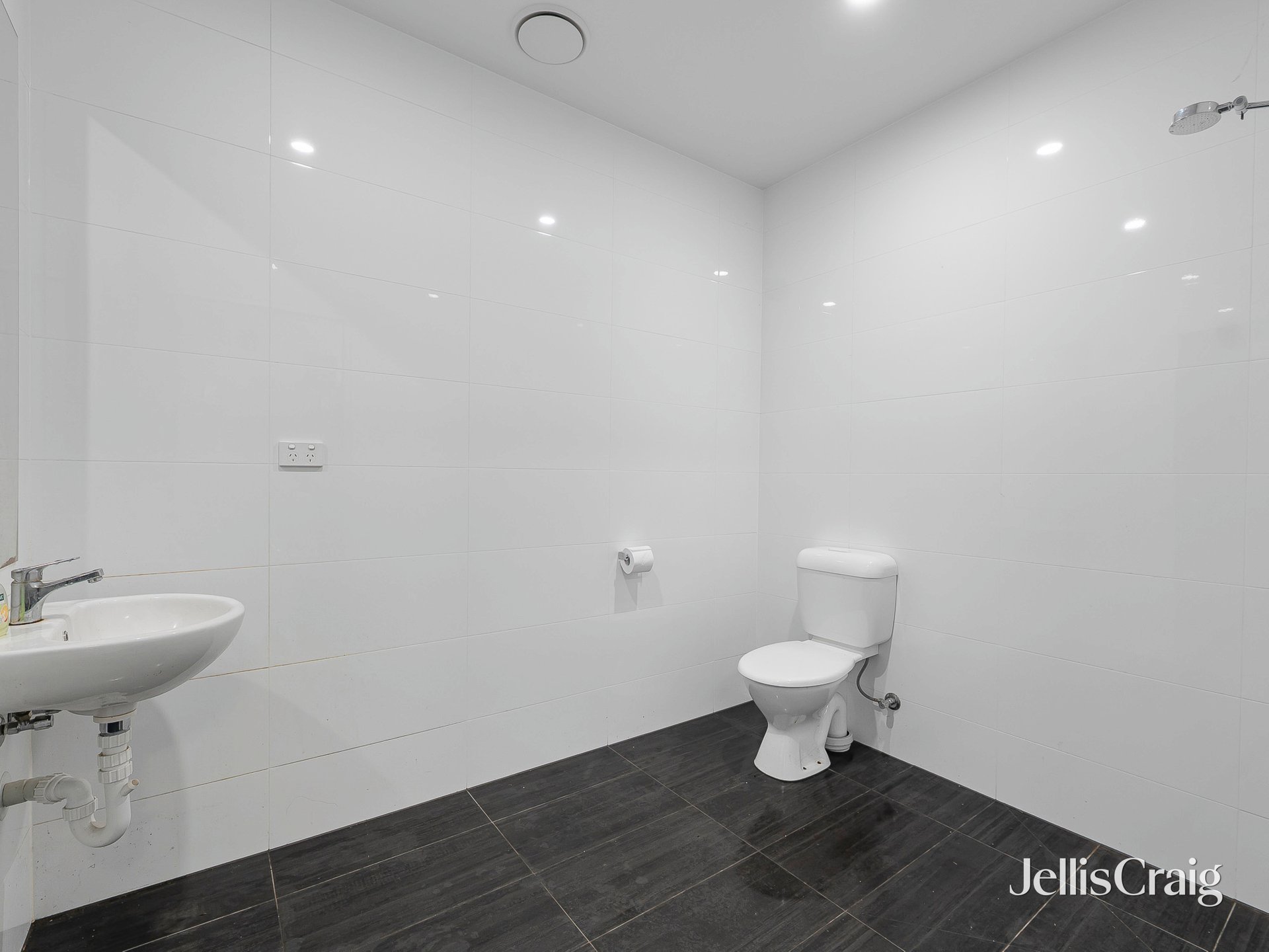 71/31-39 Norcal Road, Nunawading image 8