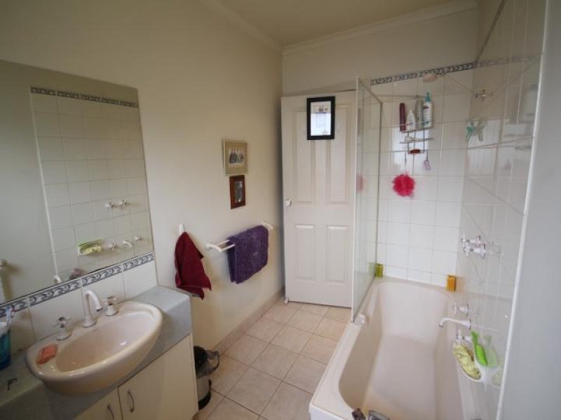 7/1314 Mair Street, Ballarat Central image 10
