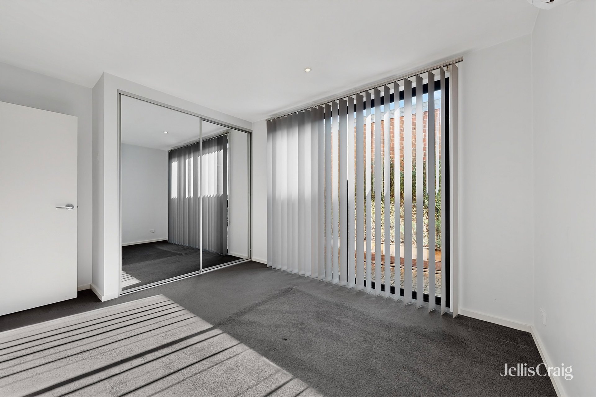 7/1317A Nepean Highway, Cheltenham image 10