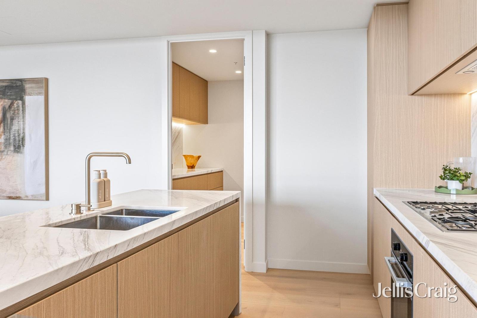 713/538 Epsom Road, Flemington image 4