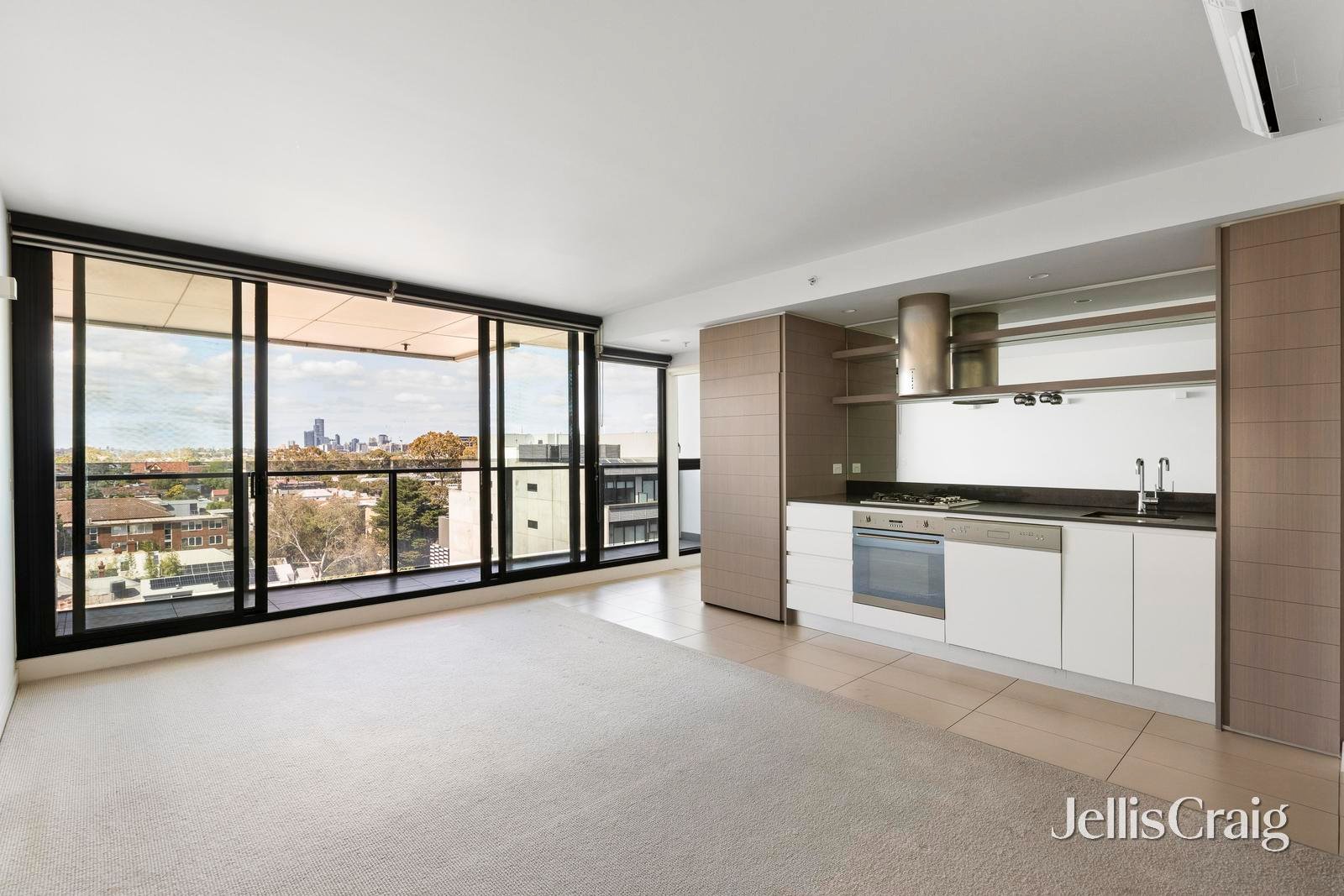 713/615 Victoria Street, Abbotsford image 2