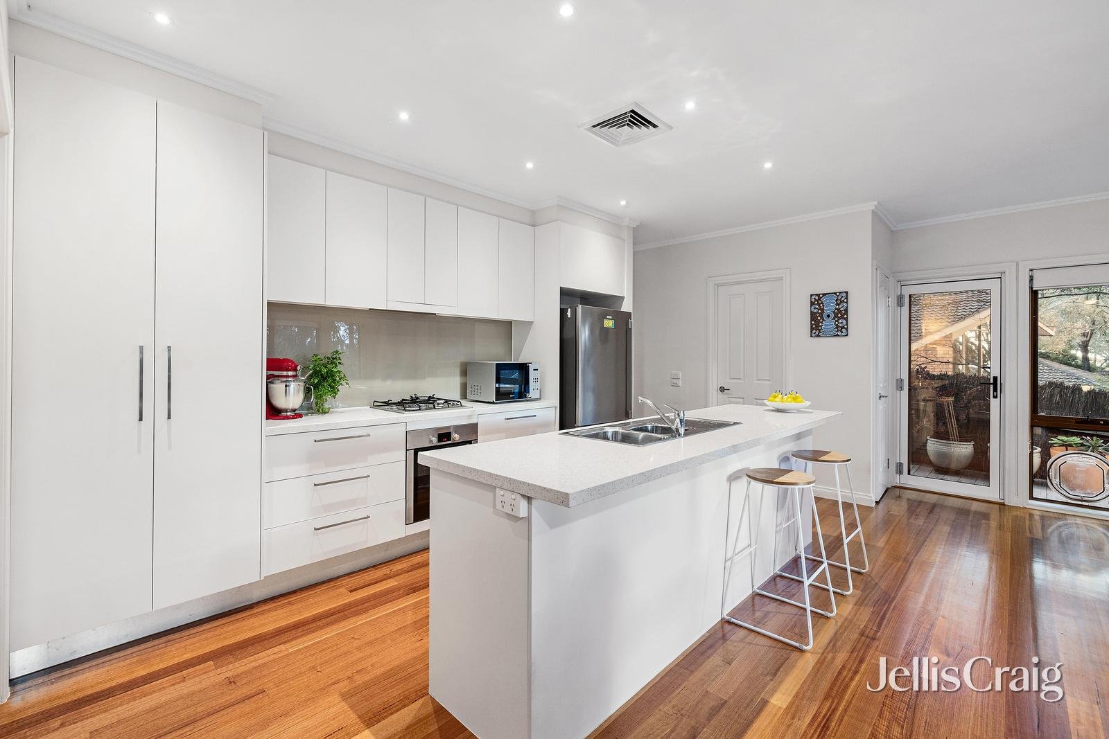7/14 Carnon Street, Greensborough image 4
