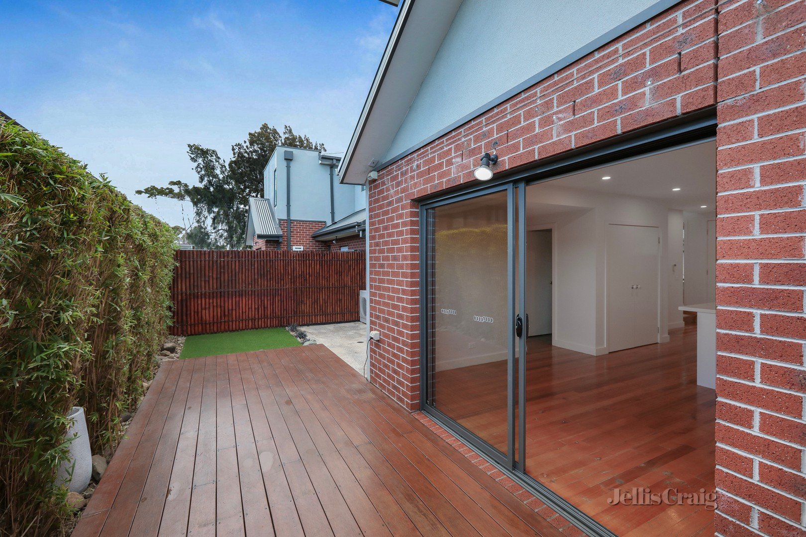 7/14 Collins Avenue, Altona North image 12