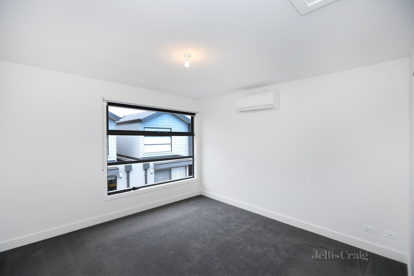 7/14 Collins Avenue, Altona North image 9