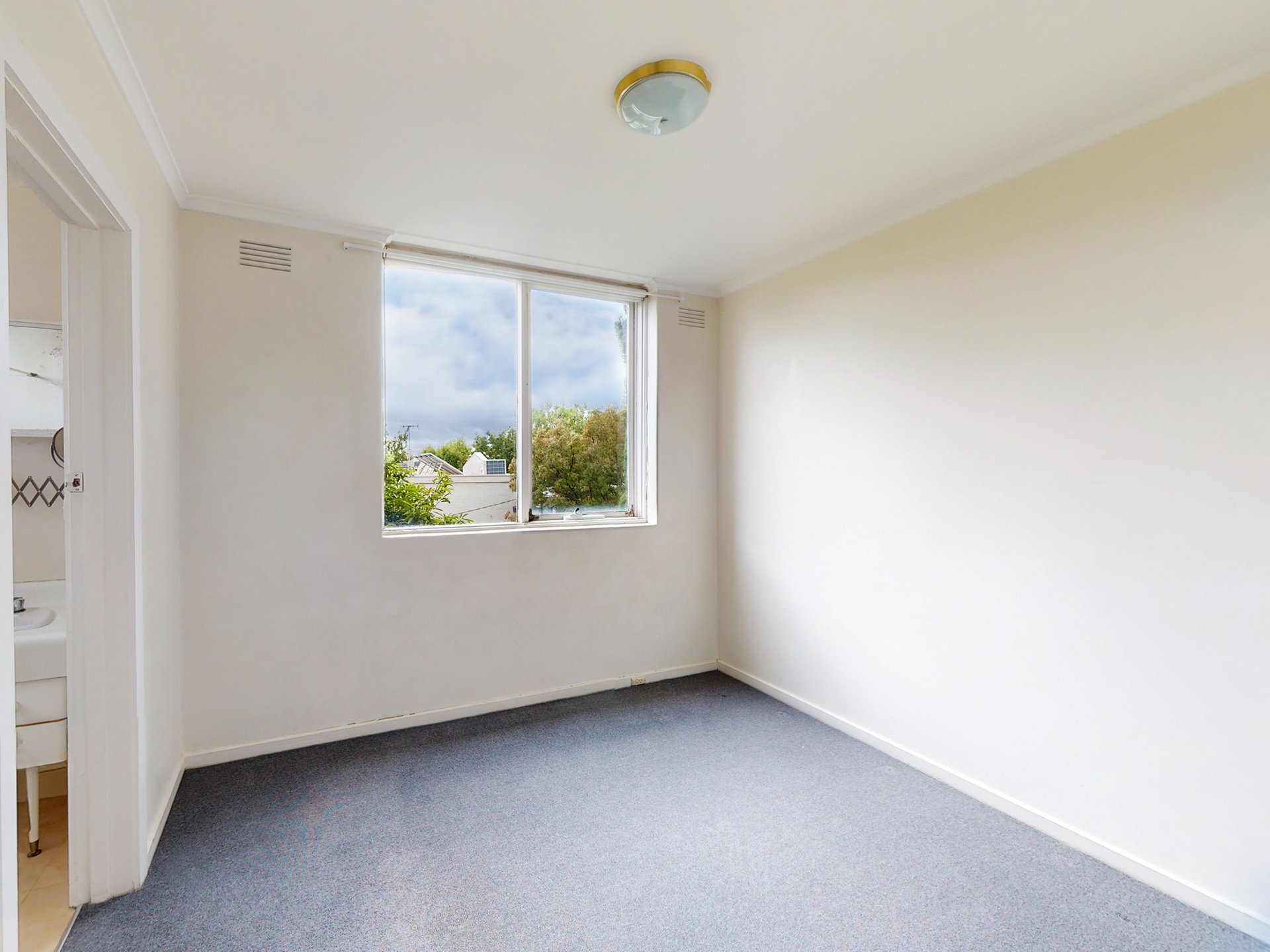 7/14 May Road, Toorak image 9