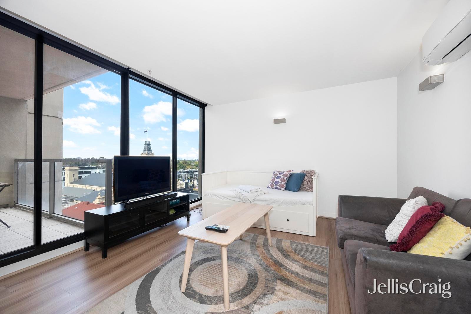 714/377 Burwood Road, Hawthorn image 3