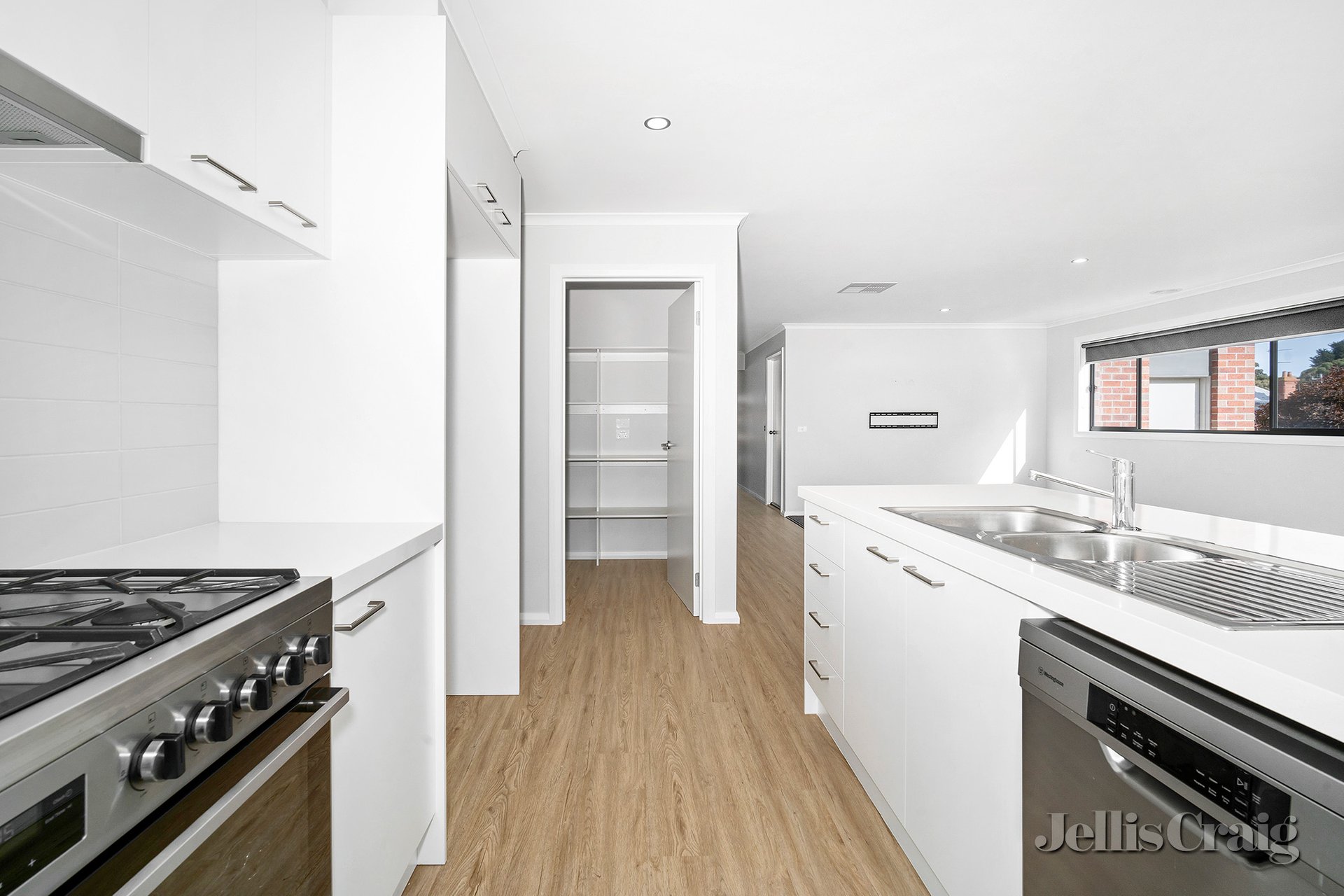 714A Bond Street, Golden&nbsp;Point image 3