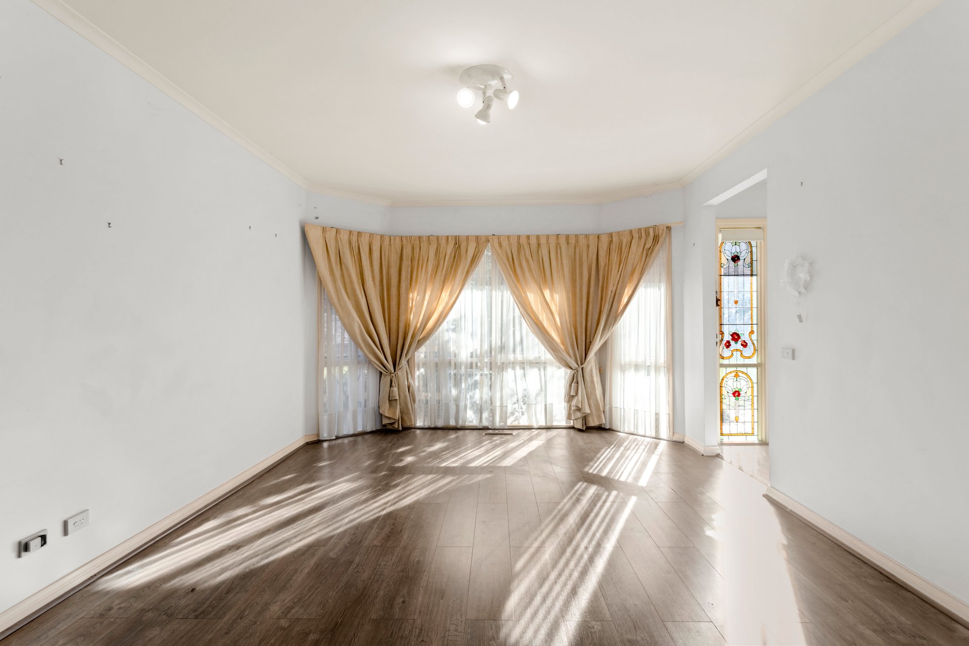 Property Gallery Thumbnail 2