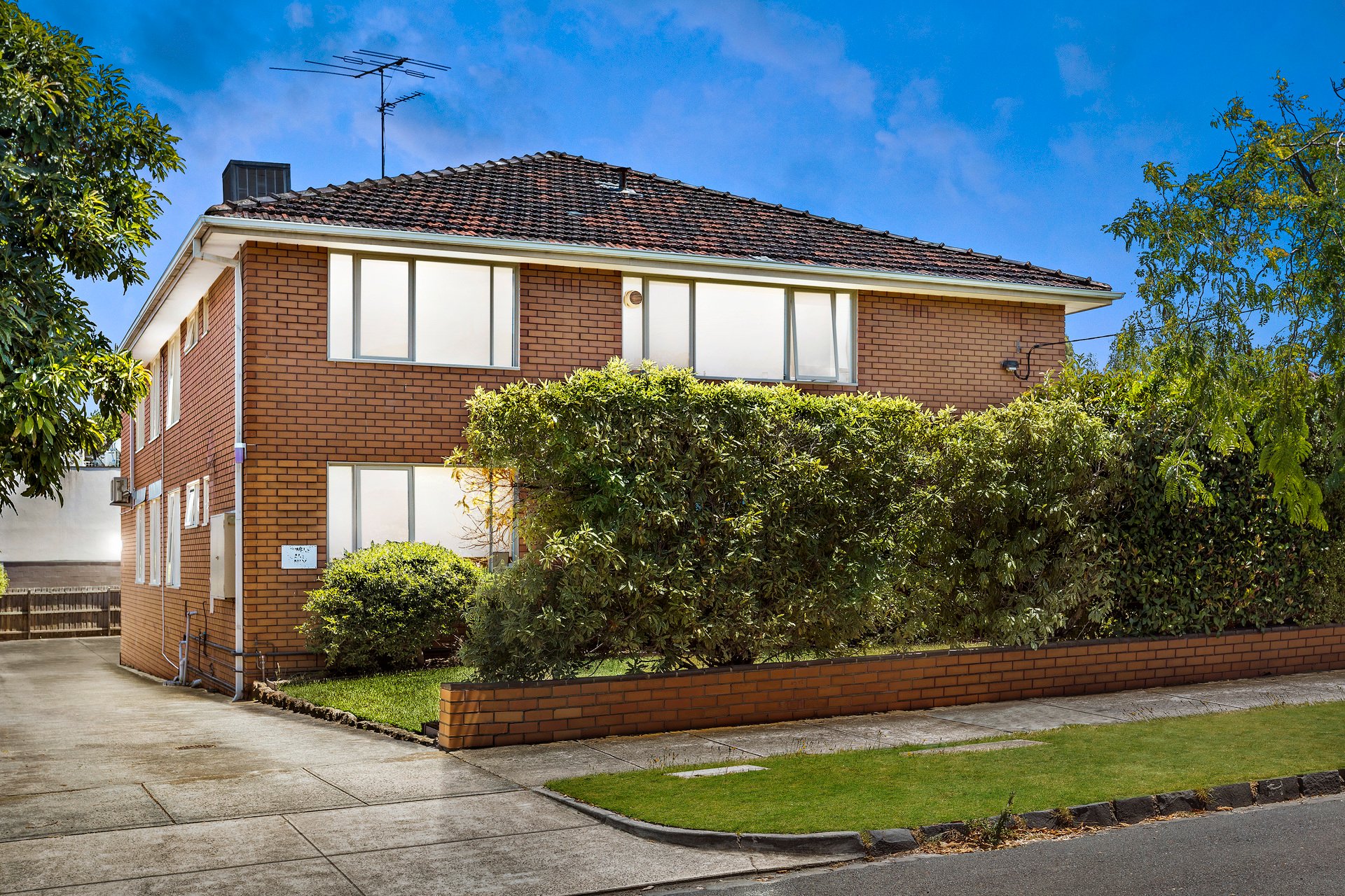 Property Gallery - Main Image