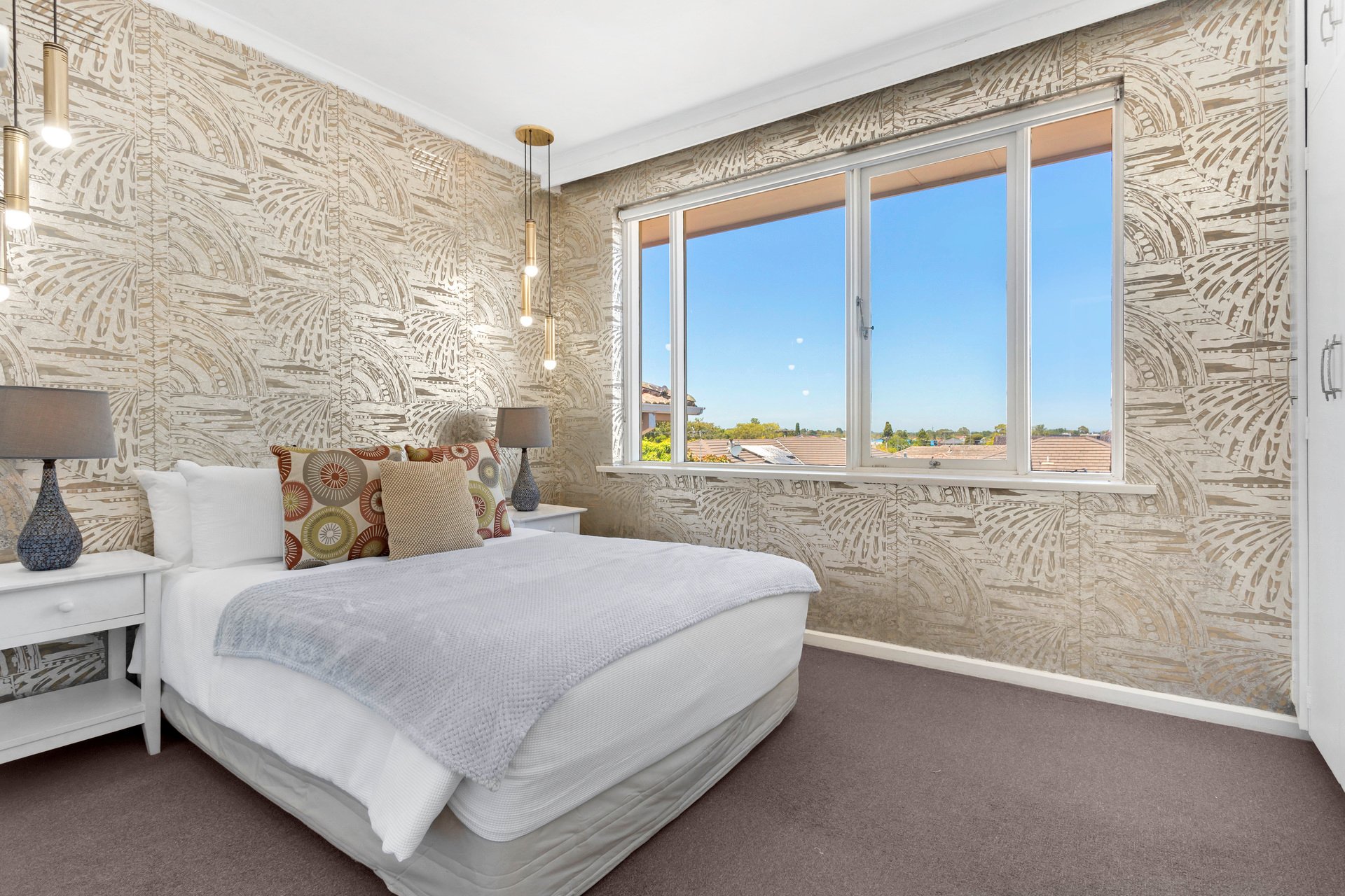 Property Gallery Thumbnail 6