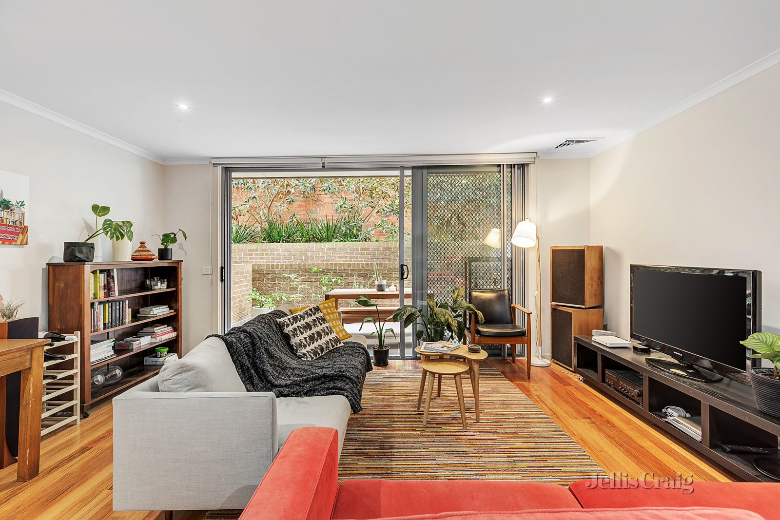 7/15 Bastings Street, Northcote image 1