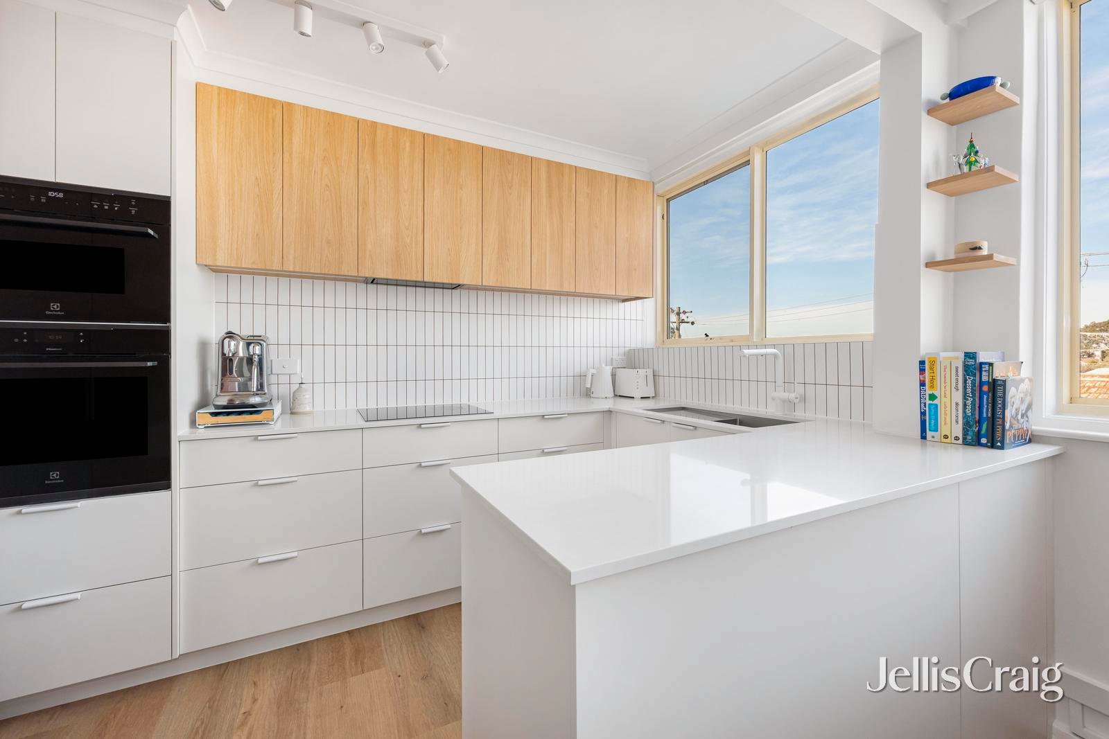 7/15 De Carle Street, Brunswick image 4