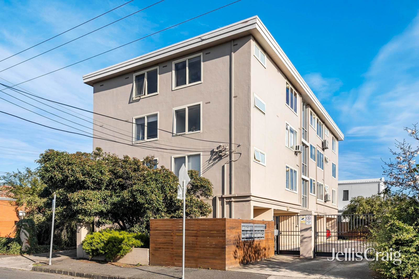 7/15 De Carle Street, Brunswick image 10