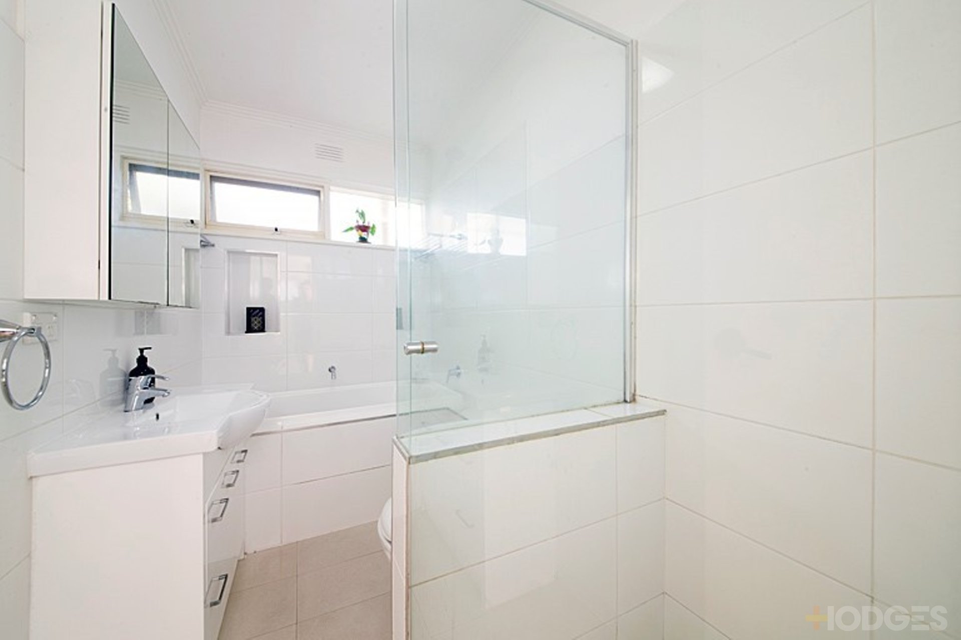 7 / 150 Beach Road Sandringham