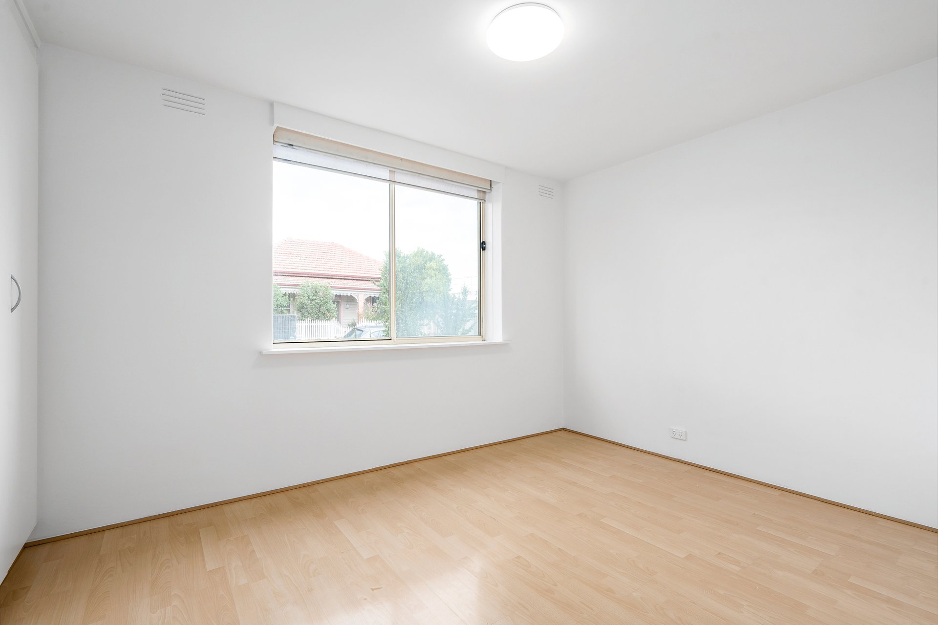 Property Gallery Thumbnail 4