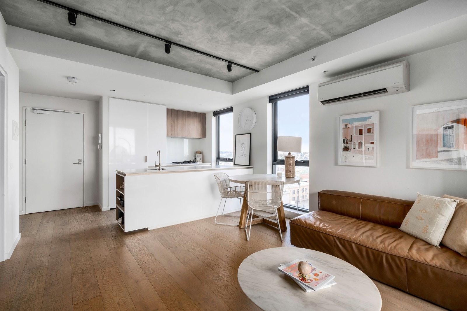 Property Gallery - Main Image