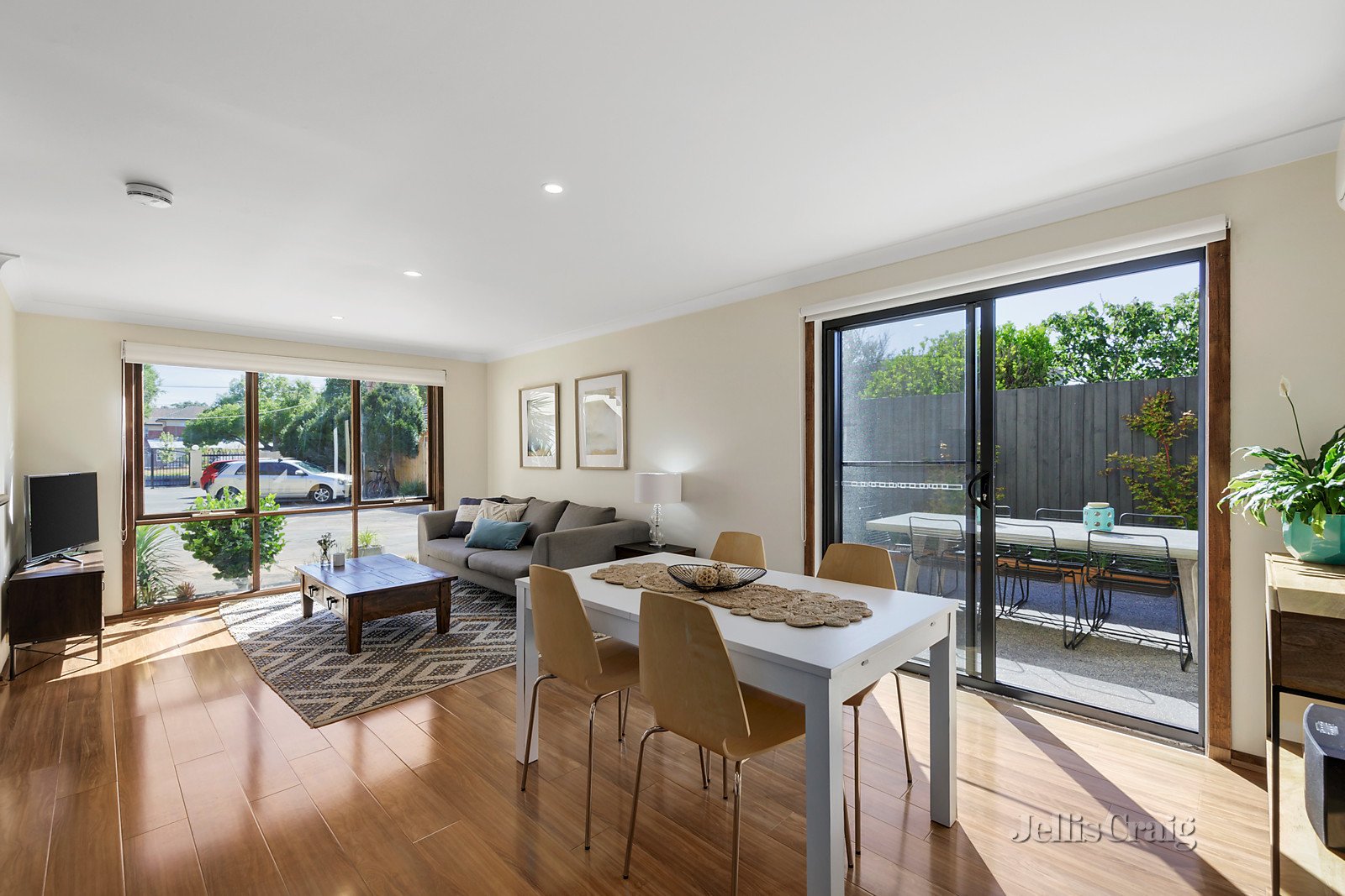 7/16 Marara Road, Caulfield South image 2