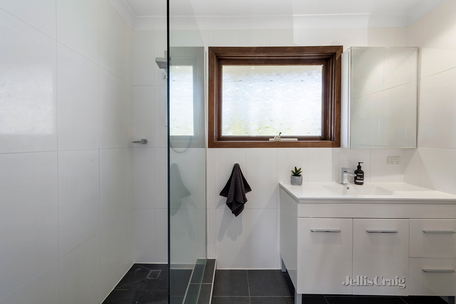 7/16 Marara Road, Caulfield South image 8