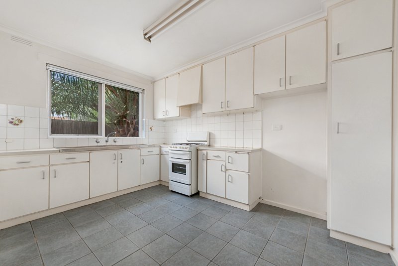 7 / 16 Royal Avenue GLEN HUNTLY, VIC 3163