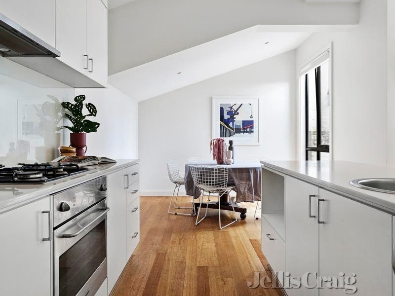 7/160 Easey Street, Collingwood image 6