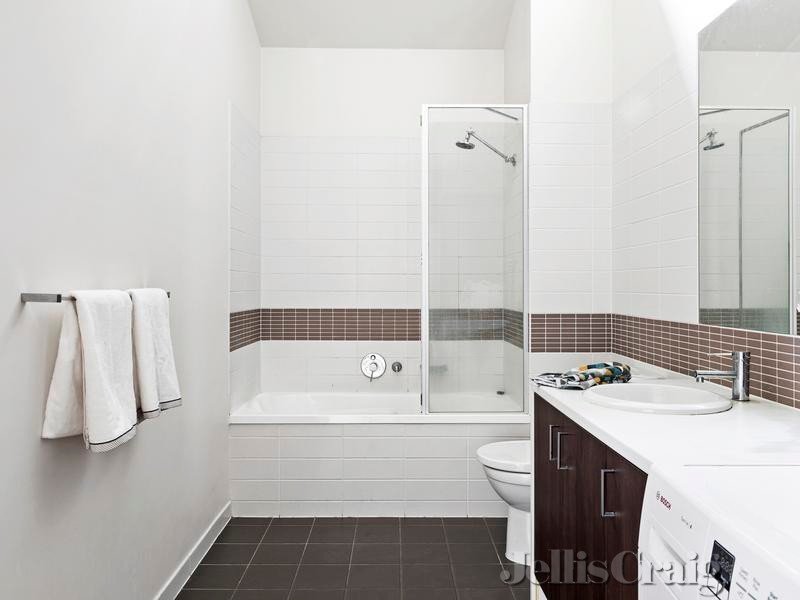 7/160 Easey Street, Collingwood image 12