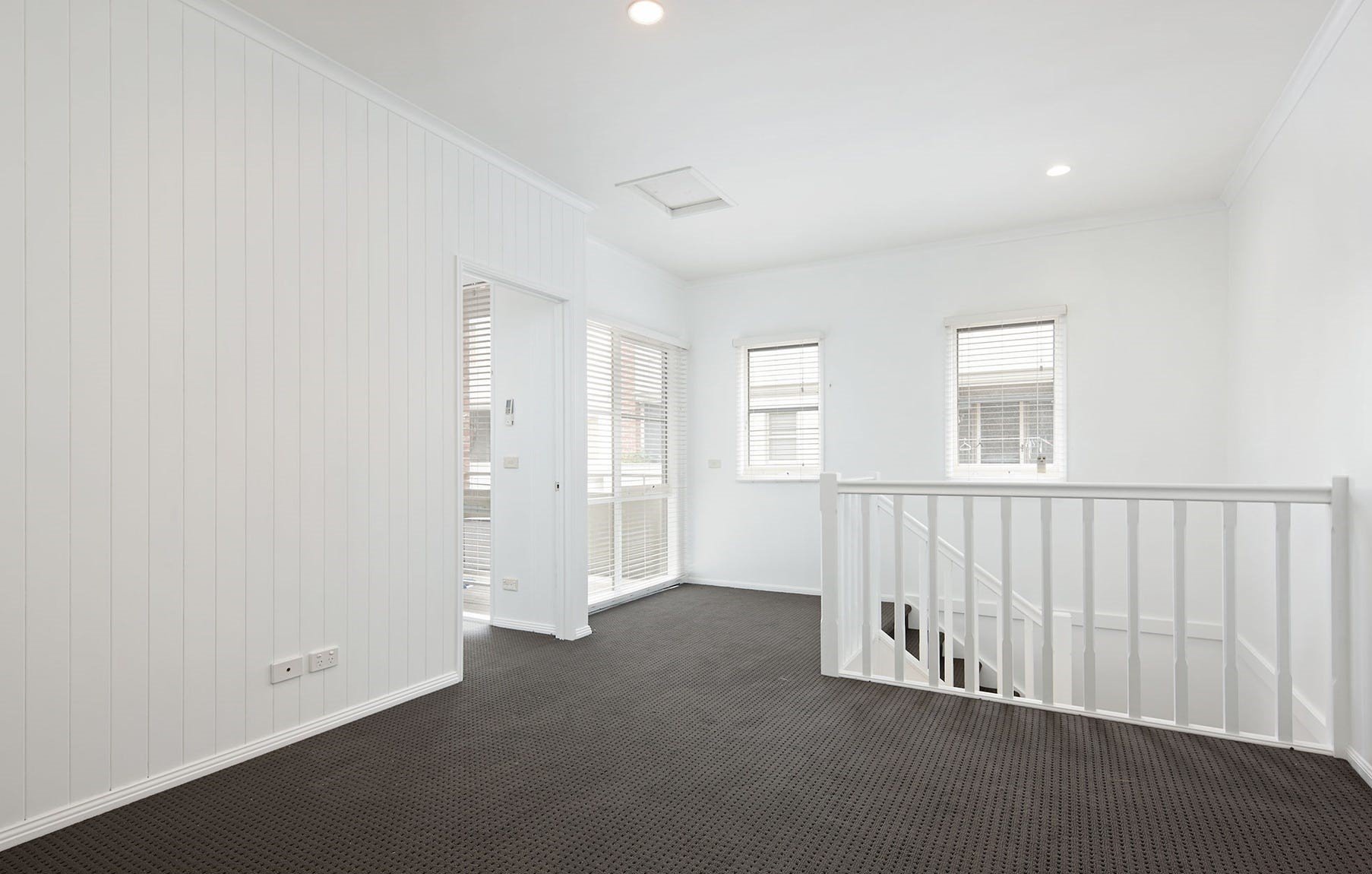 7/162 Stockmans Way, Kensington image 3