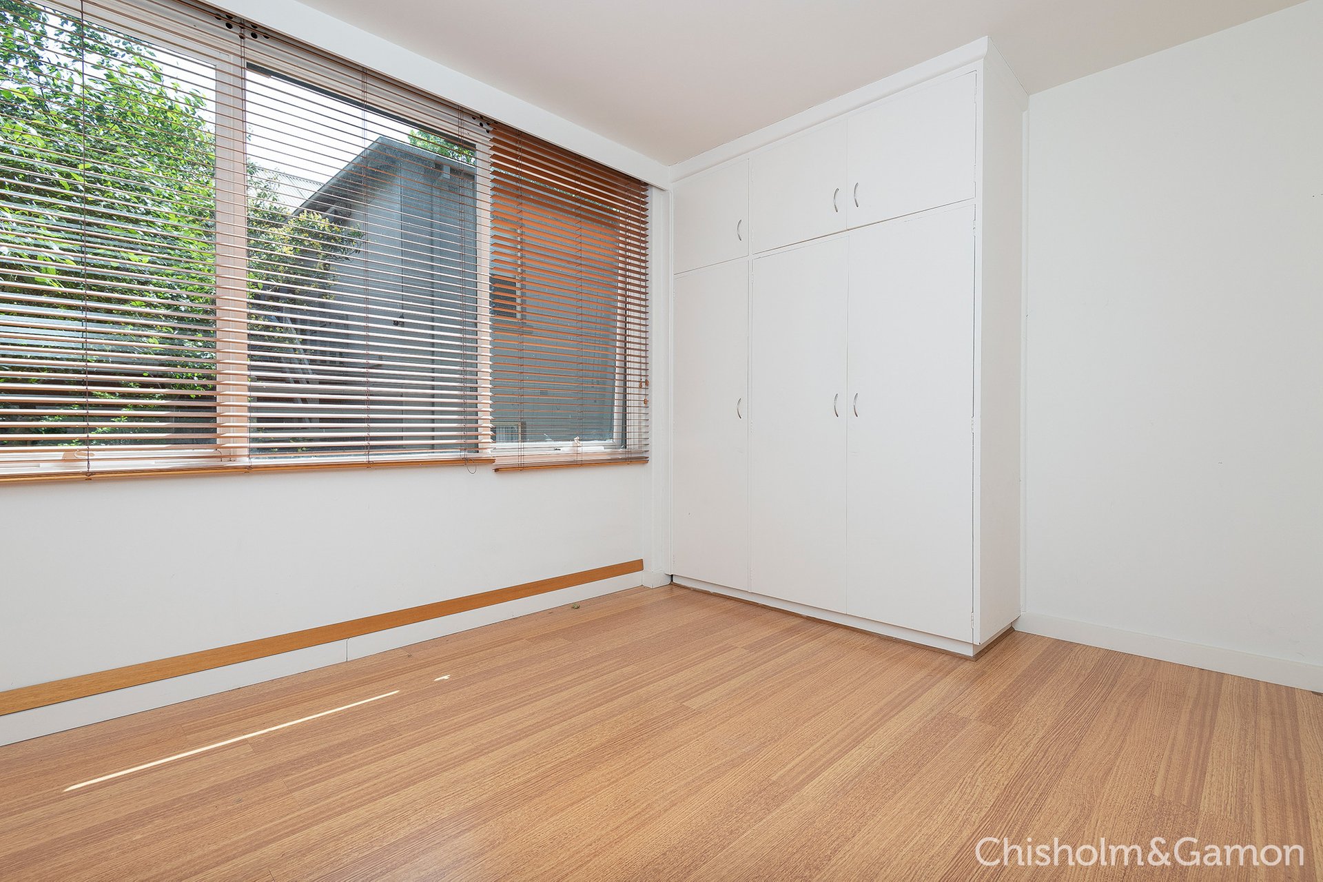 7/17 Dickens Street, Elwood image 5